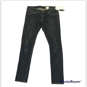 H&M SQIN low waist slim leg jeans size 29x32